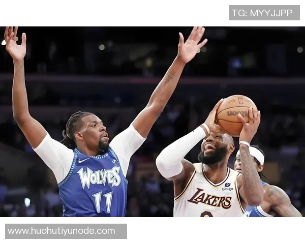 湖人第三节狂飙31-15逆转黄蜂赛季最佳表现再现球场风采 湖人第三节狂飙31-15逆转黄蜂赛季最佳表现再现球场风采