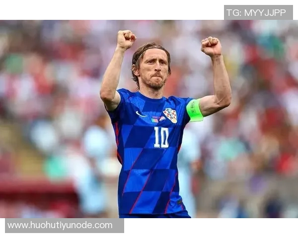 亚沙里赞美莫德里奇：与传奇球员同场竞技的珍贵体验