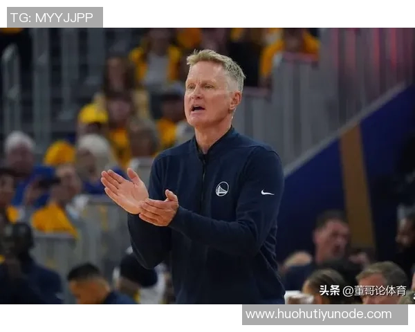 库里谈无球掩护的重要性以提升科尔进攻体系的效率与团队配合