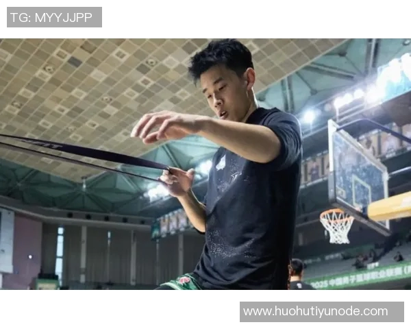 媒体人分析林葳适应NCAA比赛强度与增肌带来的挑战与影响 媒体人分析林葳适应NCAA比赛强度与增肌带来的挑战与影响