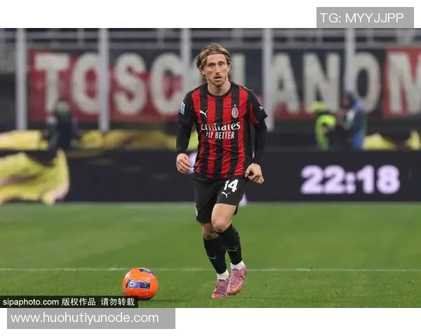 意天空报道莱奥福法纳缺席对阵萨索洛比赛进行单独训练