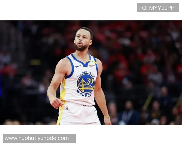 库里谈比赛开局表现不佳并分析队友对场上空间的影响