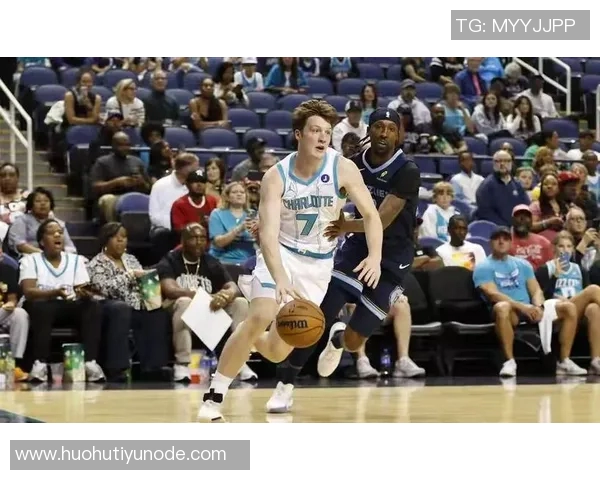 科沃德30分钟狂砍23分14板5助成NBA历史新秀第二人再创佳绩 科沃德30分钟狂砍23分14板5助成NBA历史新秀第二人再创佳绩